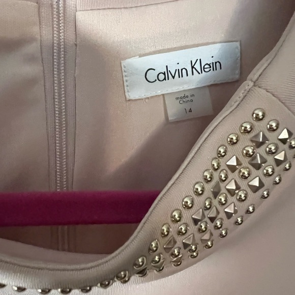 Beautiful blossom dress by Calvin Klein - Picture 12 of 12